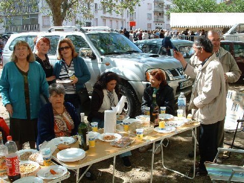 NIMES 2008 31 La bonne bouffe chez Carmen et Claude.jpg